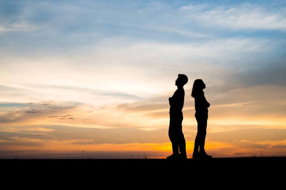 Conversational Clues You’re in a Relationship with a Toxic Spouse